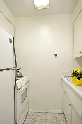 Sold by Corcoran | media 8