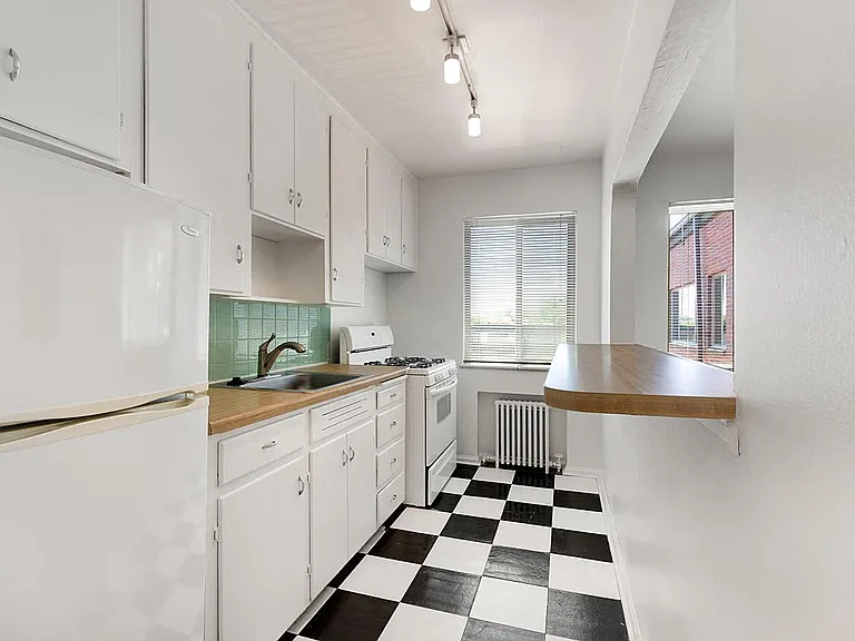86 Grant — Photo 3