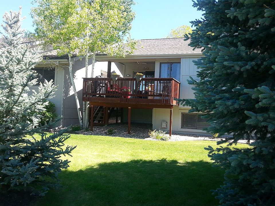 Deck/Stairs refinished 2020