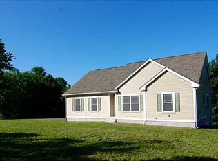 5 Hopkinton Hill Rd, Hope Valley, RI 02832