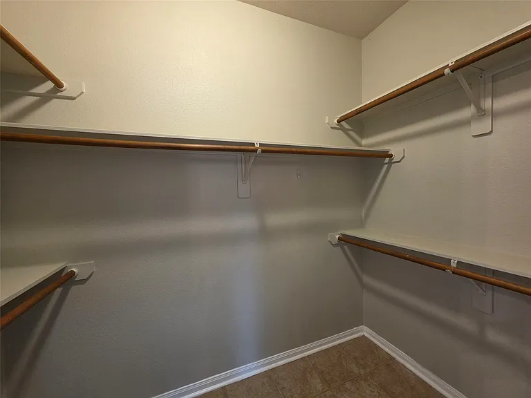 7002 Plaza Del Sol Dr #D — Photo 8
