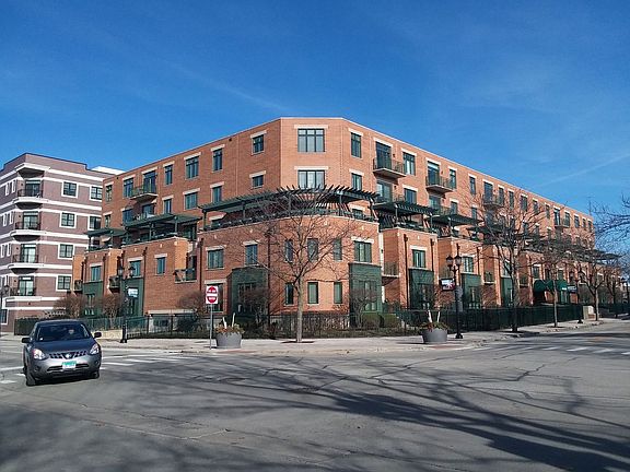 2nd image of 131 W Adelaide St Unit 204