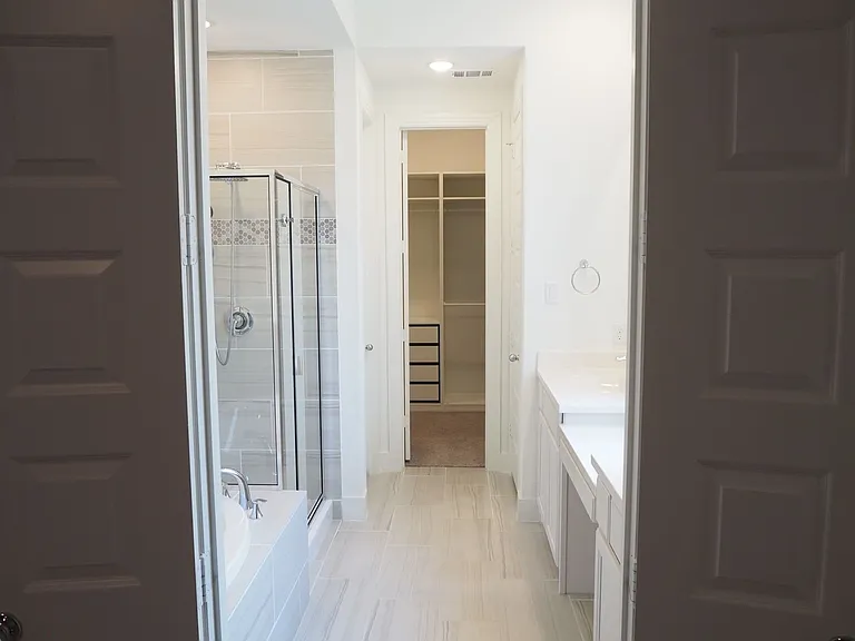 5009 Shadetree St — Photo 14