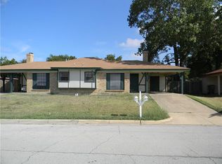 6815 Springdale Ln, North Richland Hills, TX 76182