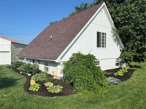 401 N Summit St, Edon, OH 43518