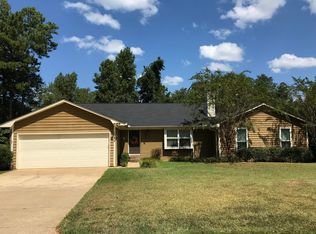 1226 Windmill Dr, Meridian, MS 39305