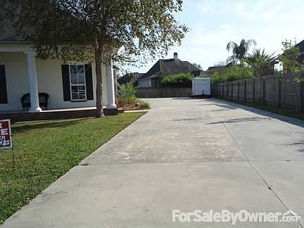 Long Driveway.
						:
						Great for lots of parking.