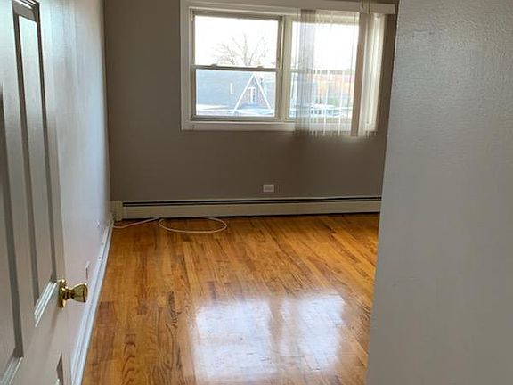 3rd image of 4454 S Archer Ave APT 3C