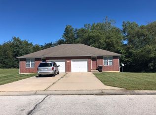 411 Blake Anthony Dr #B, Warrensburg, MO 64093