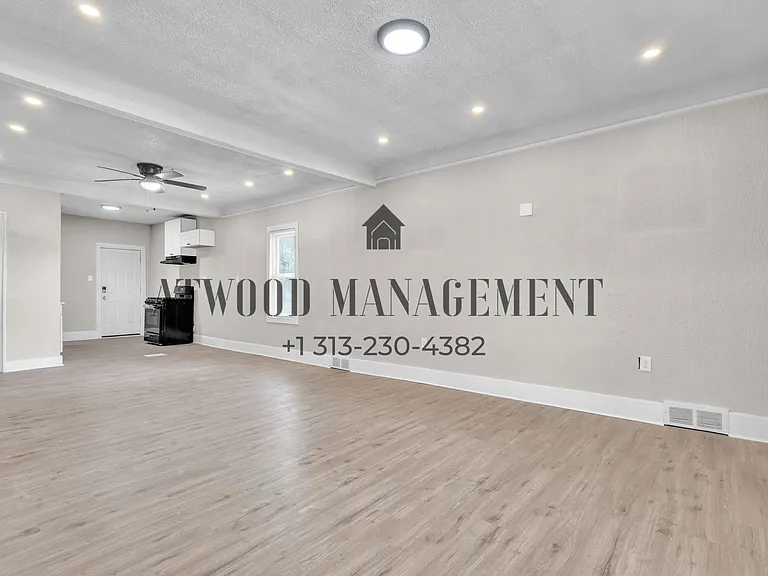 450 Algonquin St — Photo 4