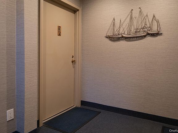 2nd image of 200 Lexington #1F