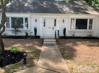 286 Sunset Cir #C, Monroe Township, NJ 08831