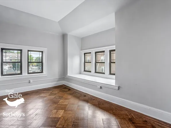 81-45 Lefferts Boulevard image 12 of 16