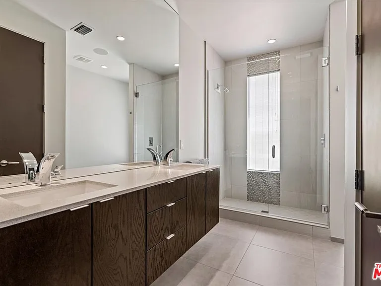 1175 Los Robles Dr — Photo 41