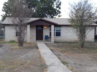 1216 Fort Clark Rd, Uvalde, TX 78801