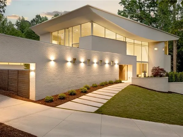 3619 Ivy Rd NE, Atlanta, GA 30342