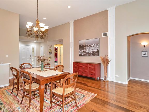 5th image of 1463 Hartsburg Ln