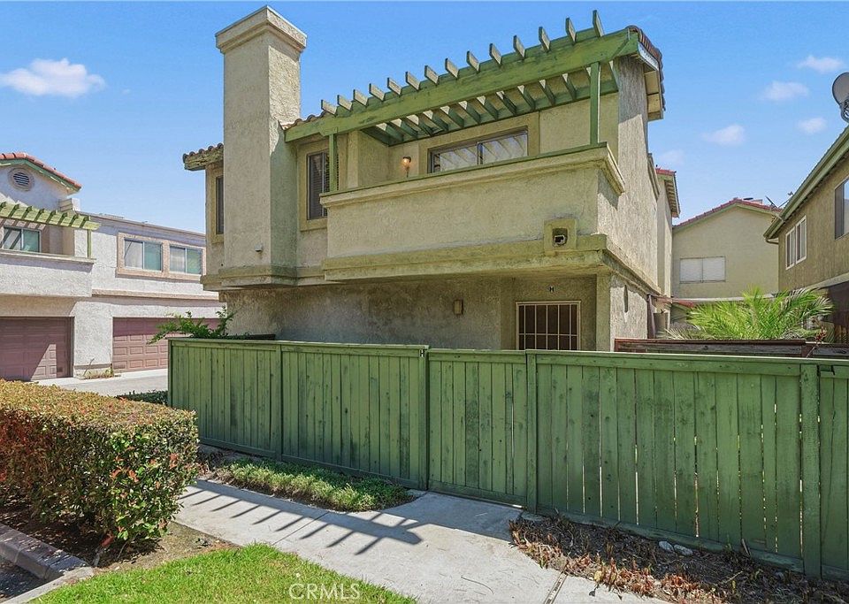 1st image of 8482 Spring Desert Pl