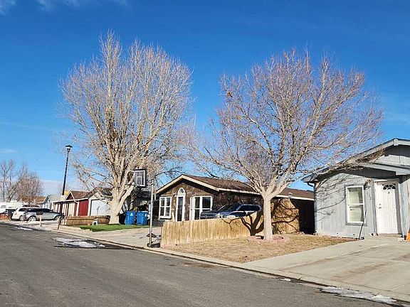 4th image of 208 Valdai St