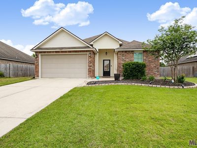 10677 Braves Ave, Denham Springs, LA, 70726
