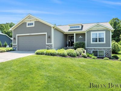 2374 Quarter Horse Dr NE, Cedar Springs, MI, 49319
