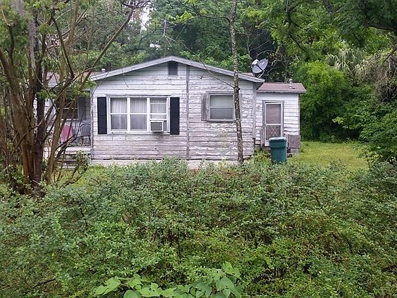 3rd image of 2595 NW 21st St