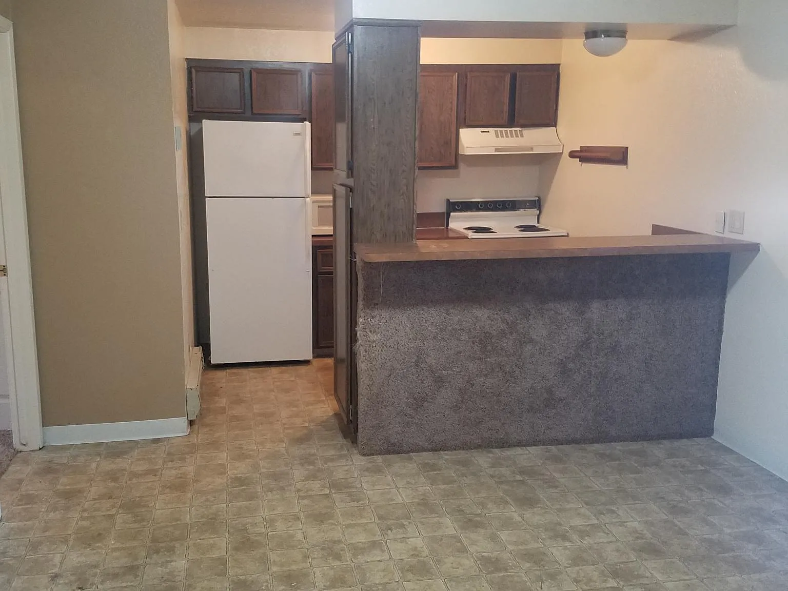 2 bed, 750 sqft, $1,200 — Photo 4