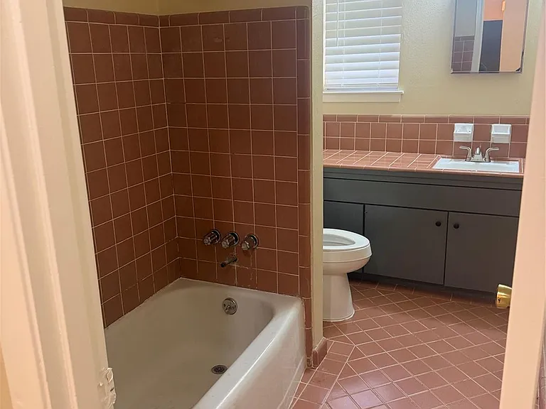 7335 Tanager St — Photo 12