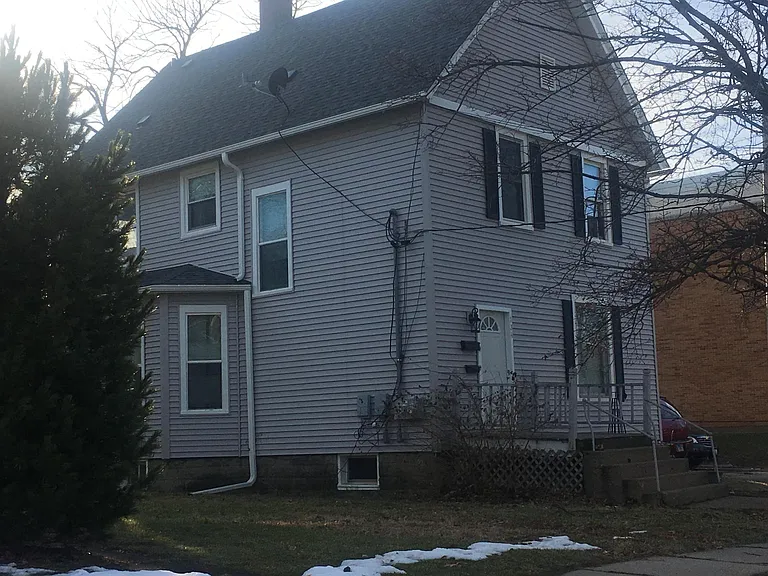 134 Grove St #2 — Photo 2