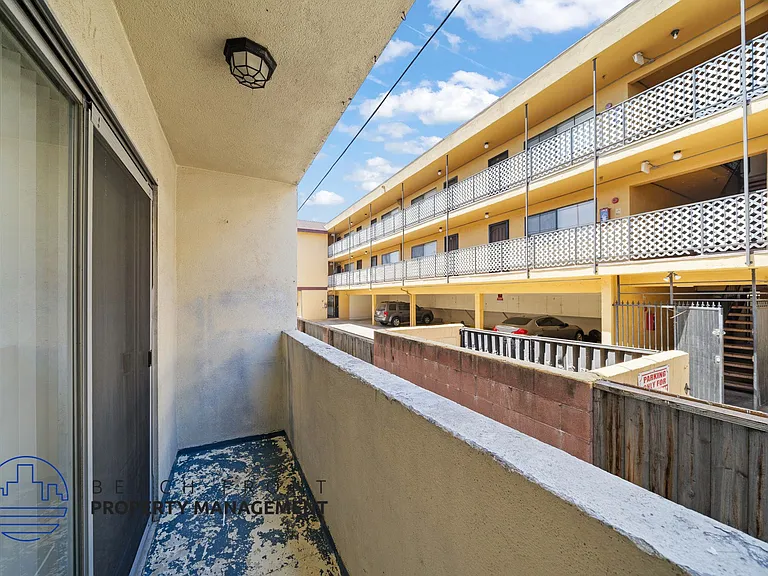 13614 Cordary Ave. — Photo 24