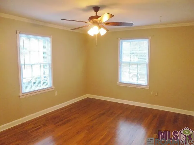 1035 Rittiner Dr — Photo 7