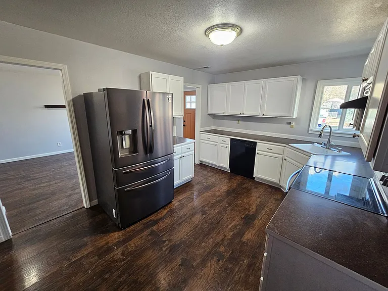 424 E Princeton Ave — Photo 7
