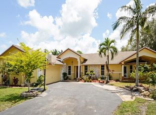 2160 NW 123rd Ave, Plantation, FL 33323