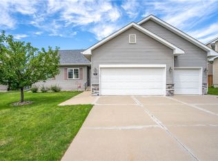 910 NE 45th St, Ankeny, IA 50021