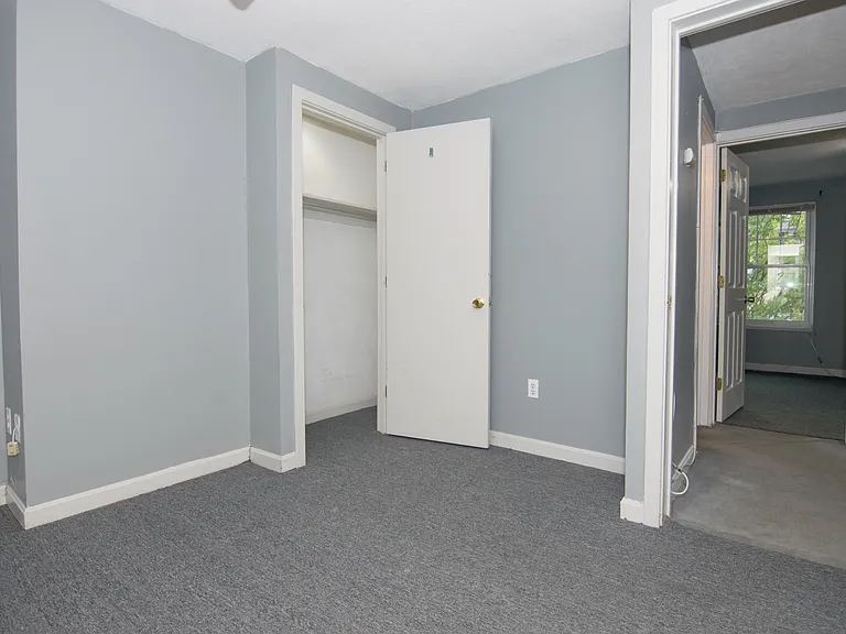 127 Glenville Ave #127 — Photo 31