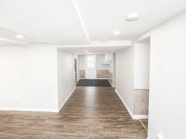 32 Ontario St #2, Prince Edward County, ON K0K 2T0