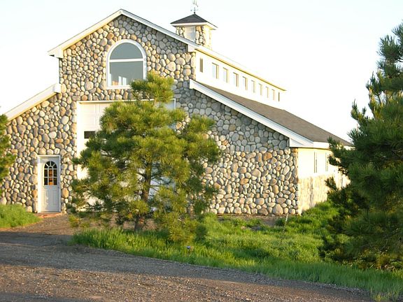 Barn 40x60' with water and electricity