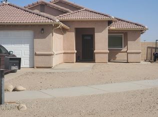 1966 Bell Ct, Thermal, CA 92274
