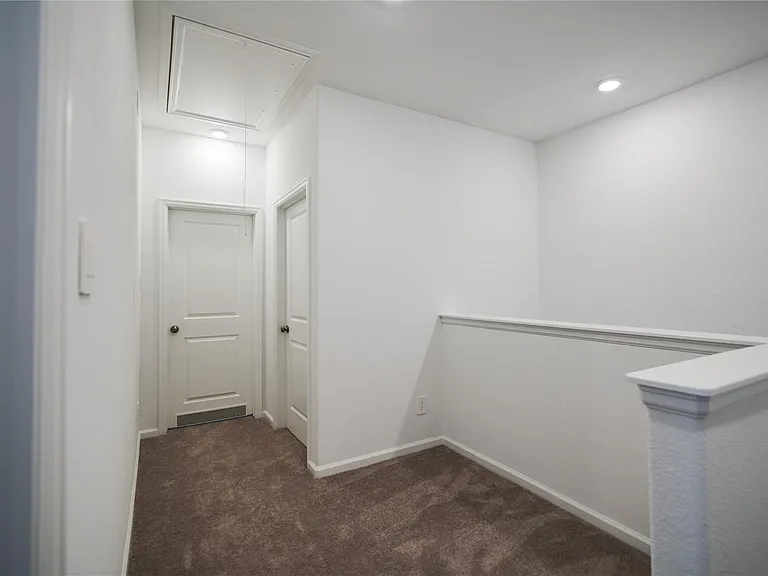 665 Royal Arch Dr — Photo 30