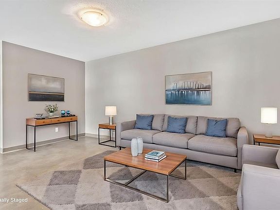 4th image of 204 6th Ave