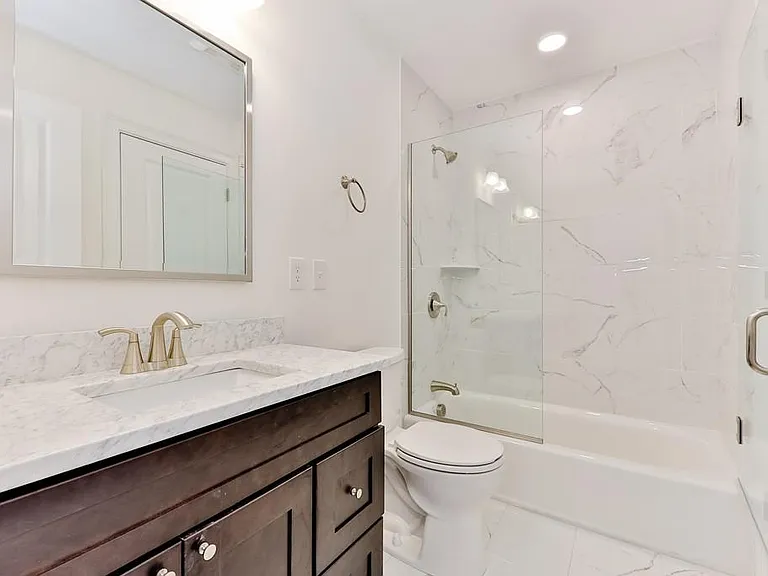 44 W Eagle St #2 — Photo 8