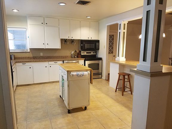 2nd image of 2816 Colorado Ave