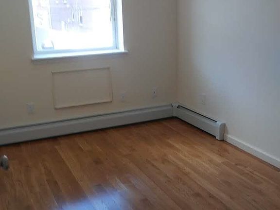 4th image of 8763 23rd Ave #1