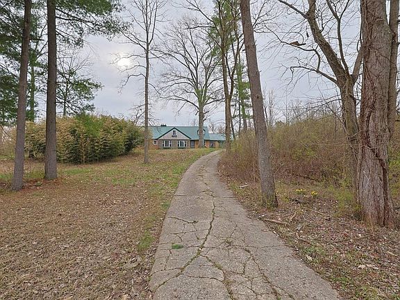 4th image of 5220 Valley Ridge Rd