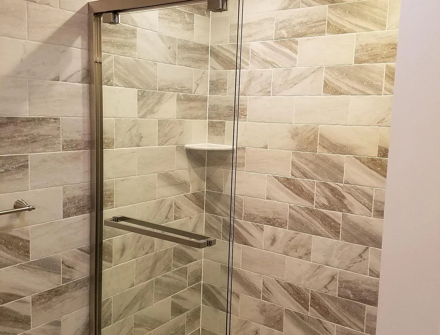 1 bed, 850 sqft, $1,550 — Photo 4