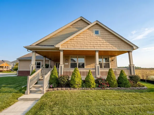 53125 Citadel St, Macomb, MI 48042