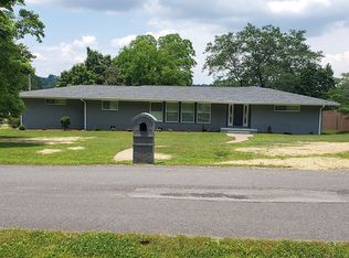 1515 Rowewood Dr, Chattanooga, TN 37421