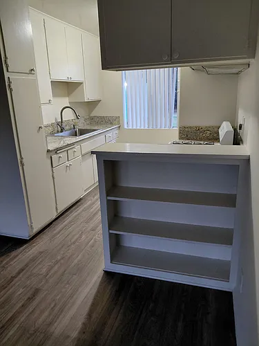 Berkley Square Apartments Photo 1