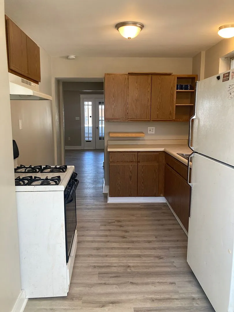 927 Brookline Blvd — Photo 3
