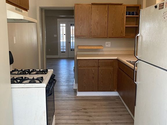 3rd image of 927 Brookline Blvd Floor 1